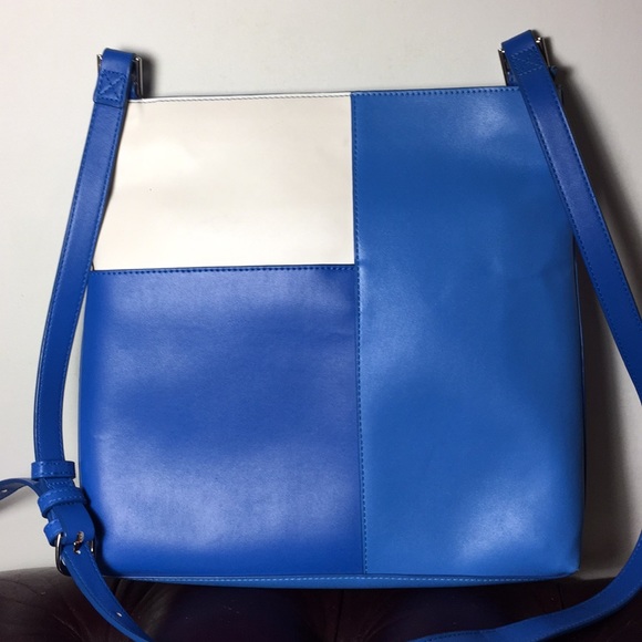 Vera Bradley blue Crossbody purse - Picture 4 of 13